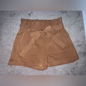 NWT - CHARLOTTE RUSSE - High waisted stretchy shorts